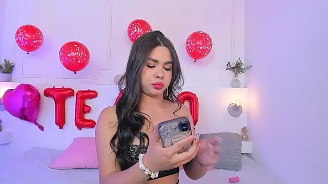 TianaGlow44 online show from 14, 2, 2026