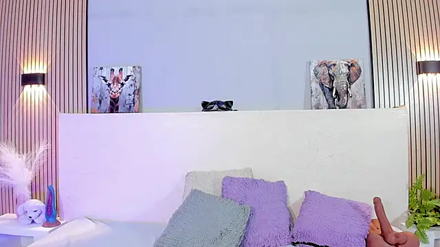 TianaGlow44 online show from 9, 4, 2026