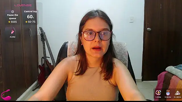 Snapshot of CarlaLorez chatting on 21, 5, 2026 CarlaLorez online show from 21, 5, 2026