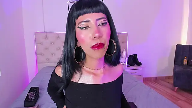 Nina fox 0691 online show from 28, 3, 2026