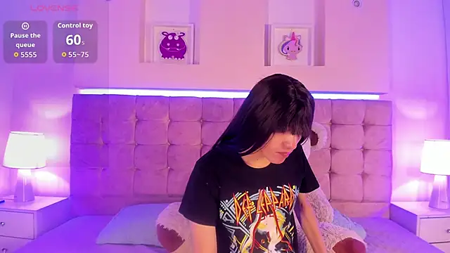 Naya Velvet online show from 6, 11, 2025