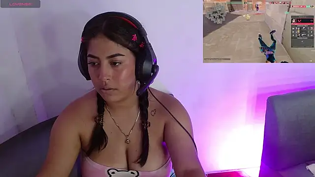 Snapshot of mariam_ferrer chatting on 7, 10, 2025 mariam ferrer online show from 7, 10, 2025