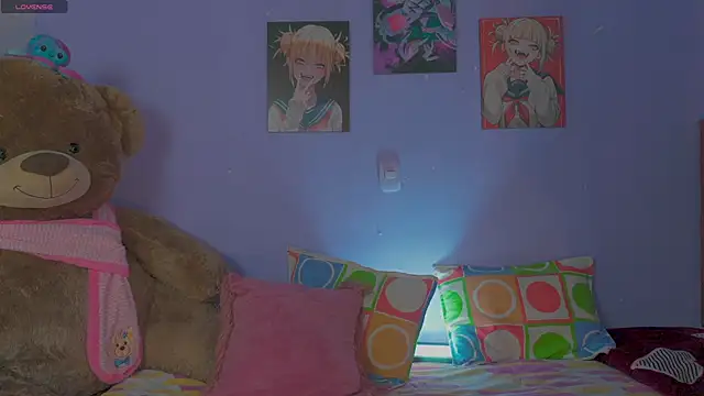 Snapshot of Himiiko_toga chatting on 21, 11, 2025 Himiiko toga online show from 21, 11, 2025