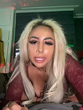 Snapshot of zara_bellexx chatting on 18, 4, 2026 zara bellexx online show from 18, 4, 2026