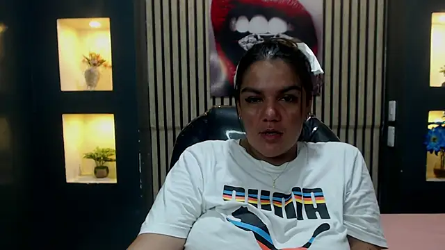 Snapshot of ruby_jimenez19 chatting on 19, 10, 2025 ruby jimenez19 online show from 19, 10, 2025