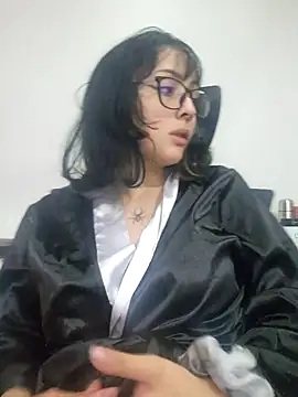 Mythical Girl online show from 31, 10, 2025