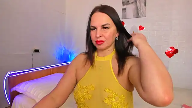 Snapshot of MIRAA_LUV chatting on 23, 4, 2026 MIRAA LUV online show from 23, 4, 2026