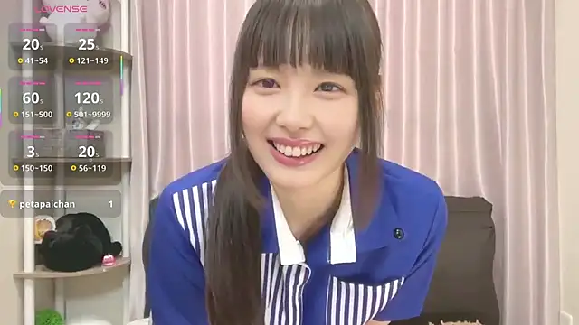 Snapshot of mai-chan_ chatting on 25, 10, 2025 mai-chan  online show from 25, 10, 2025