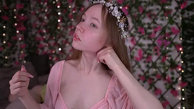 Petite Polly online show from 22, 2, 2026