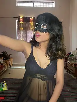 Lovebirdss online show from 14, 2, 2026