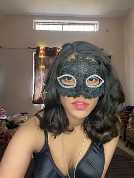 Lovebirdss online show from 17, 2, 2026