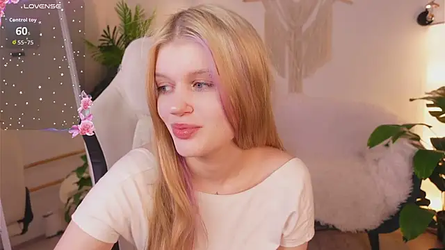 Any mo0n online show from 3, 12, 2025