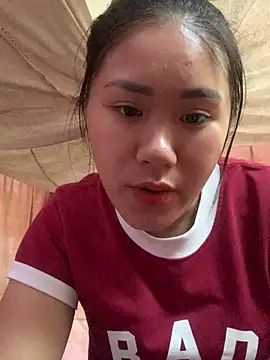 Snapshot of Misu-u chatting on 4, 11, 2025 Misu-u online show from 4, 11, 2025