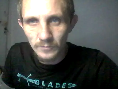 Snapshot of Twolatte chatting on 28, 11, 2025 Twolatte online show from 28, 11, 2025