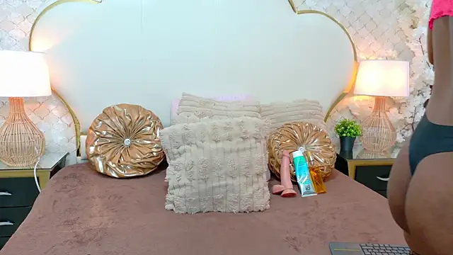  NinaFox  online show from 11, 1, 2026