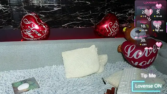 Snapshot of _YourSubmissive_ chatting on 14, 2, 2026 YourSubmissive online show from 14, 2, 2026