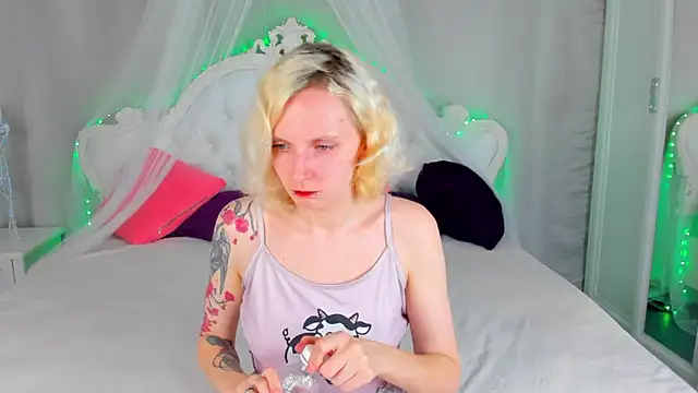 LikiLips online show from 28, 3, 2026