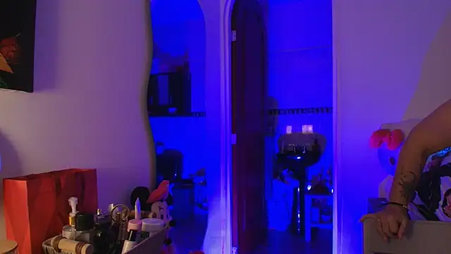 Rosee smith  online show from 8, 11, 2025