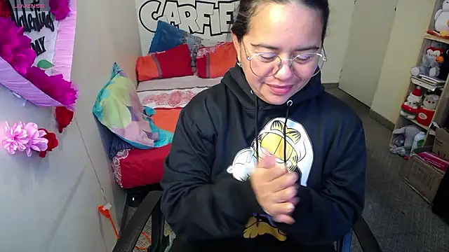 Miss  kendra  online show from 12, 2, 2026