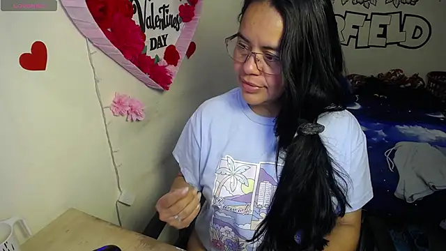 Miss  kendra  online show from 11, 4, 2026