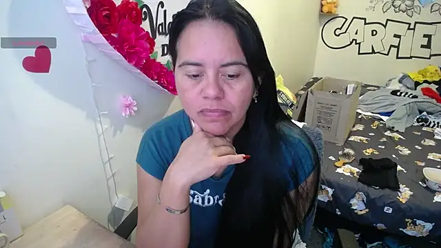 Snapshot of Miss__kendra_ chatting on 4, 7, 2026 Miss kendra online show from 4, 7, 2026