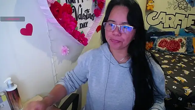Snapshot of Miss__kendra_ chatting on 7, 7, 2026 Miss kendra online show from 7, 7, 2026