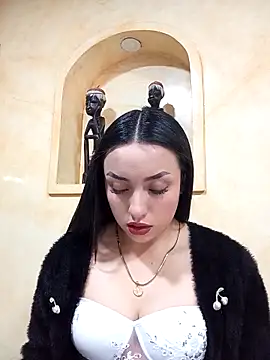 LUCIA 27- online show from 18, 10, 2025