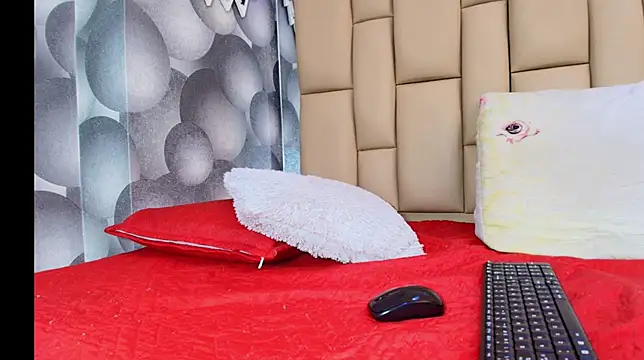 hannah teehn online show from 7, 11, 2025