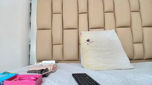 hannah teehn online show from 27, 11, 2025