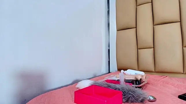 hannah teehn online show from 4, 12, 2025