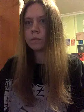 LunaVirelle online show from 4, 11, 2025