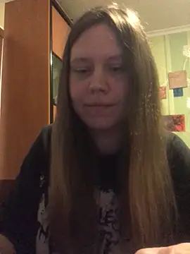 Snapshot of LunaVirelle chatting on 5, 5, 2026 LunaVirelle online show from 5, 5, 2026