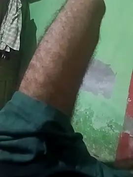 Snapshot of MICKEY_WHITE chatting on 8, 10, 2025 MICKEY WHITE online show from 8, 10, 2025