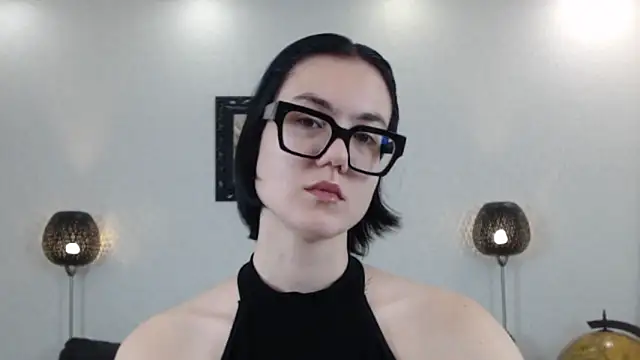 Marie Fitch online show from 5, 11, 2025