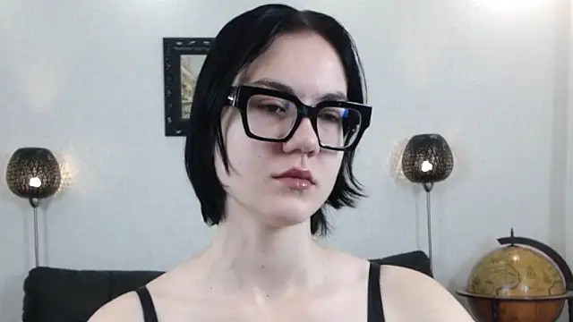 Marie Fitch online show from 22, 11, 2025