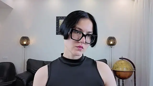 Snapshot of Marie_Fitch chatting on 7, 7, 2026 Marie Fitch online show from 7, 7, 2026