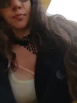 Lucy colee online show from 6, 4, 2026