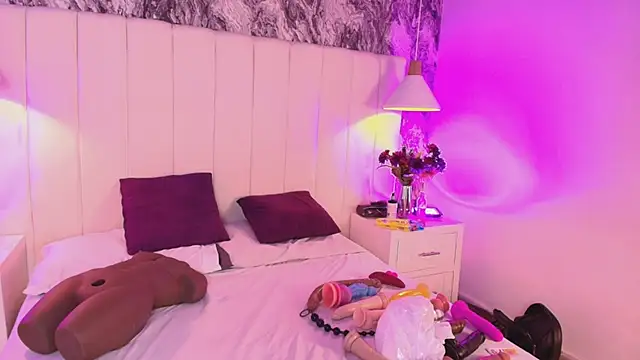 Karoline 606 online show from 15, 4, 2026