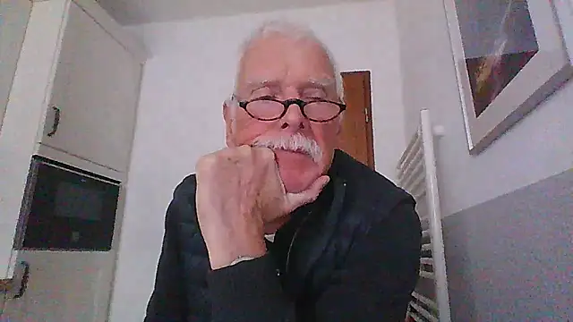 super-snoopy online show from 13, 4, 2026