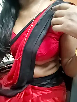 Snapshot of Tamilmallu-duskygirl03 chatting on 4, 6, 2026 Tamilmallu-duskygirl03 online show from 4, 6, 2026