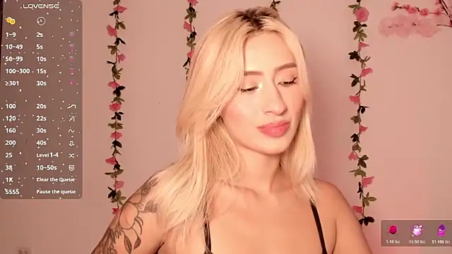 Snapshot of Ashleyroys_111 chatting on 17, 2, 2026 Ashleyroys 111 online show from 17, 2, 2026