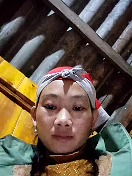 gio-thu online show from 4, 12, 2025