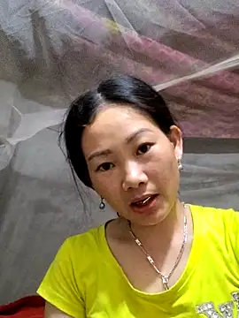 Snapshot of gio-thu chatting on 13, 5, 2026 gio-thu online show from 13, 5, 2026