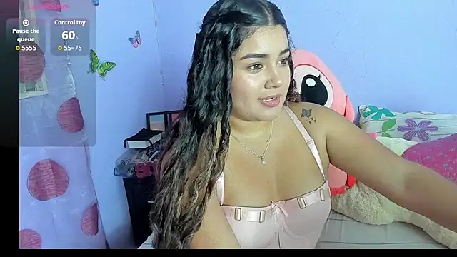 Snapshot of violeta_funny chatting on 27, 10, 2025 violeta funny online show from 27, 10, 2025