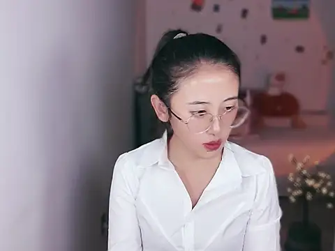 Queena  online show from 15, 1, 2026