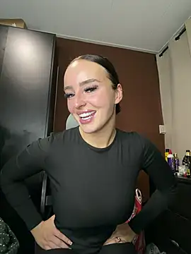 Snapshot of spicycharxx chatting on 27, 2, 2026 spicycharxx online show from 27, 2, 2026