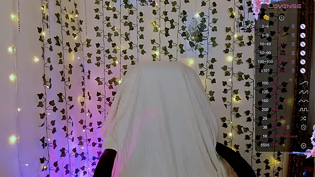 Evaa Braunn online show from 2, 2, 2026