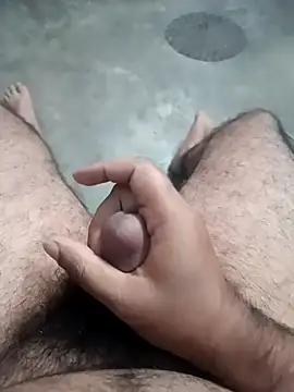 Snapshot of TrainedBend28 chatting on 20, 11, 2025 TrainedBend28 online show from 20, 11, 2025