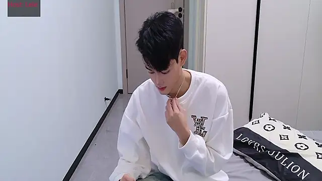 sexyboy-lele online show from 17, 11, 2025