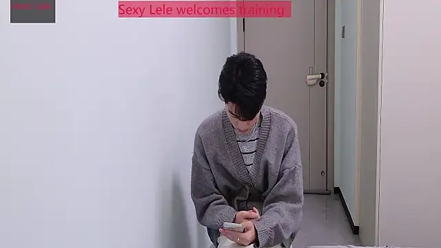sexyboy-lele online show from 3, 12, 2025